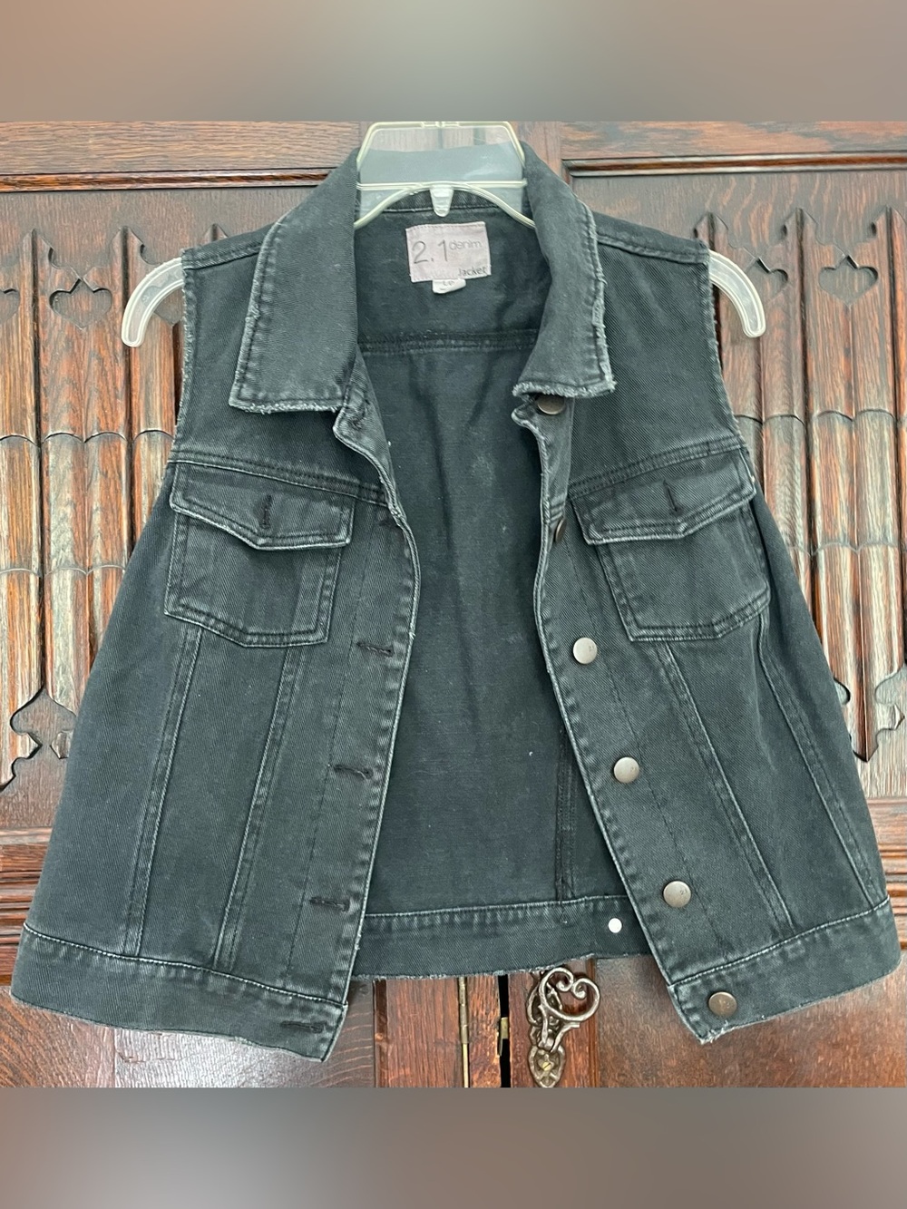 Vintage 2.1 Gray Denim Collared Distressed Cropped Vest Size L